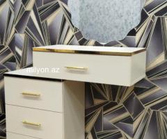 Güzgülü kamod hazır